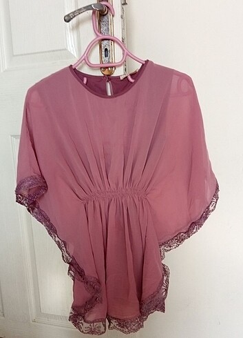 Pembe gömlek 