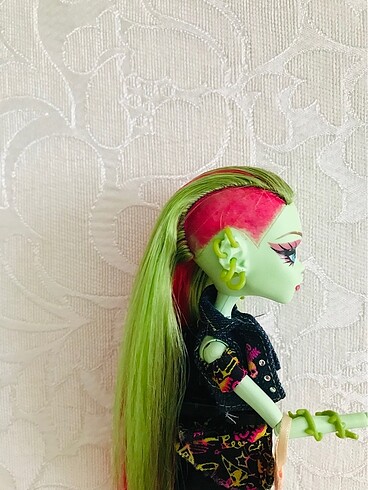  Beden Monster high Venüs