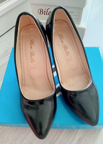 Diger Siyah Rugan Stiletto Kadın Ayakkabı