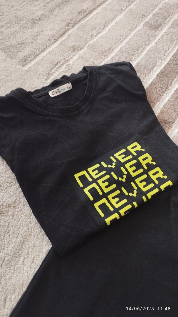 8-9 yaş Erkek Siyah Baskılı Rahat Kesim Şort Takım - Görsel 2