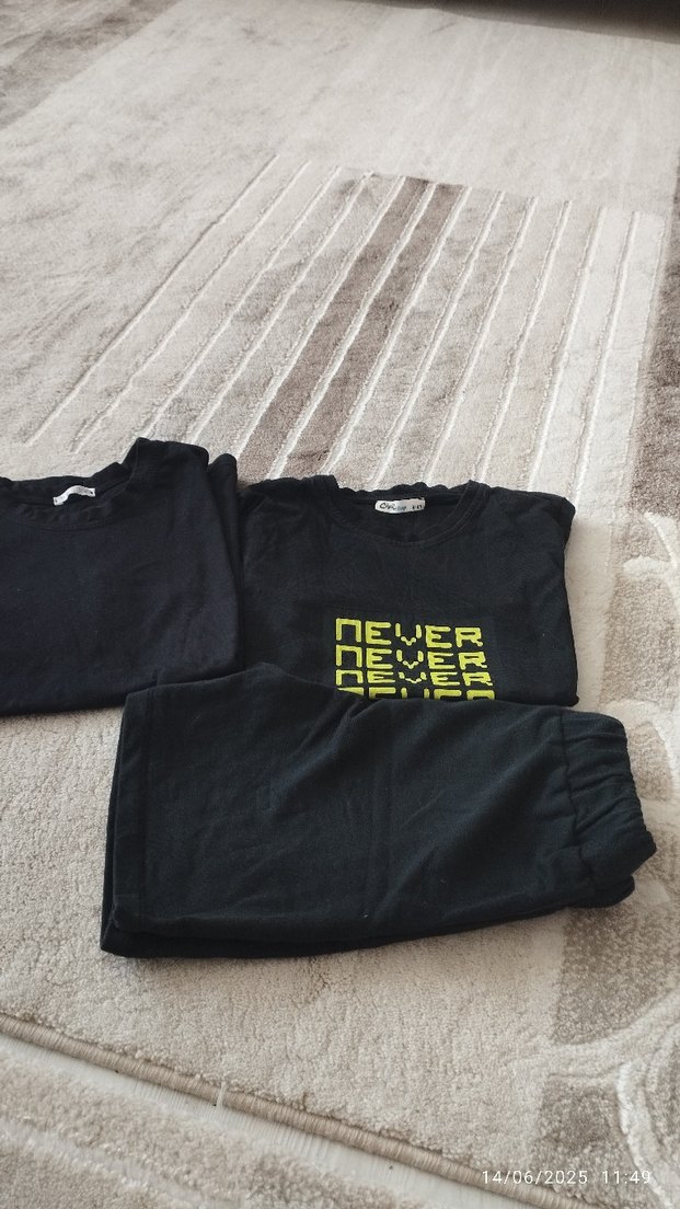 8-9 yaş Erkek Siyah Baskılı Rahat Kesim Şort Takım - Görsel 5