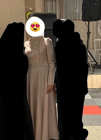 TESETTÜR ABİYE ELBİSE