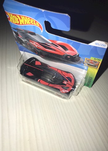 Beden Renk BUGATTİ BOLİDE SİYAH HOT WHEELS