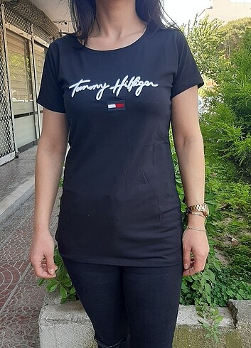 s Beden siyah Renk TOMMY HILFIGER TİŞÖRT