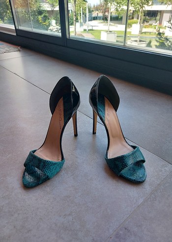 37,5 Beden turkuaz Renk Turkuaz Yılan Desenli Tokalı Stiletto