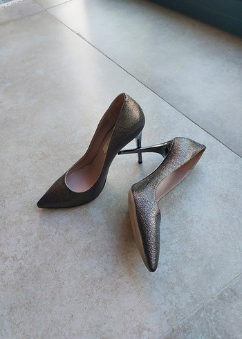 37 Beden Gri Yılan Desenli Stiletto Topuklu Kadın Ayakkabı