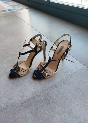 37 Beden kahverengi Renk Kahverengi Yılan Derisi Desenli Stiletto Topuklu Ayakkabı