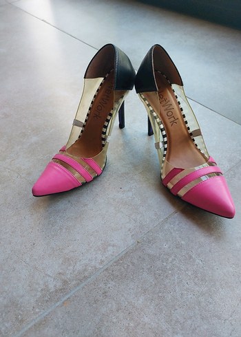 37 Beden Renkli Zebra Desenli Tokalı Stiletto