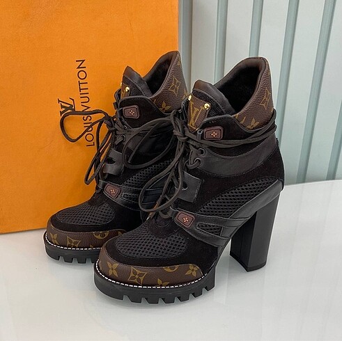 diğer Beden Louis Vuitton Star Trail Ankle Boot