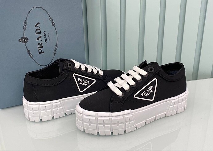 Prada Prada kadın sneakers