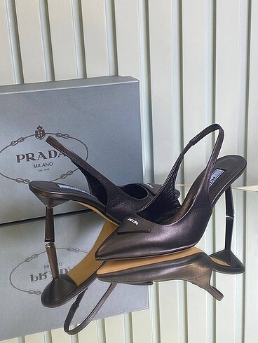 Prada Prada kadın topuklu