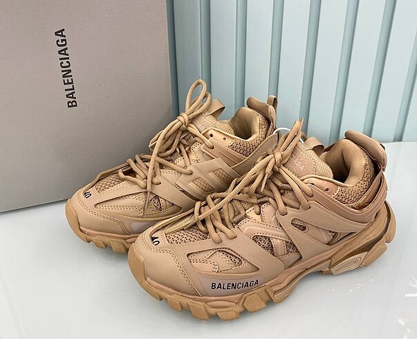Balenciaga Track Sneaker ????