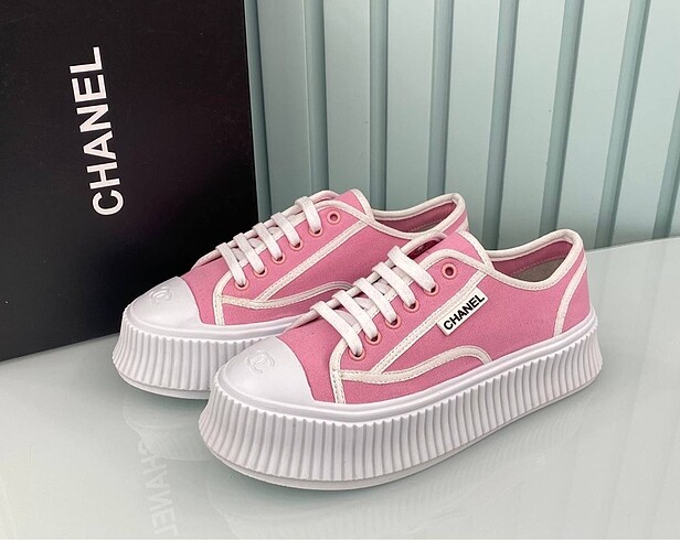 Chanel Sneaker