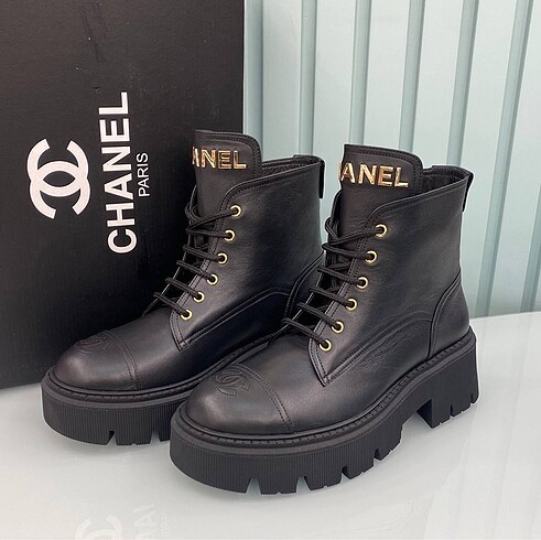 Chanel boot