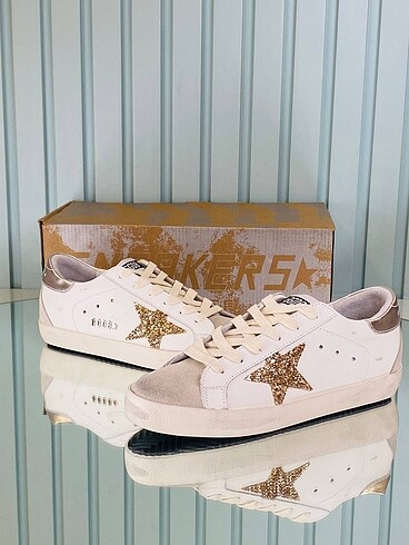 Golden Goose Deluxe Golden Goose Super Star Sneaker