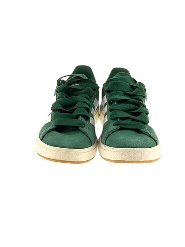39,5 Beden Adidas Spor Ayakkabı %70 İndirimli.