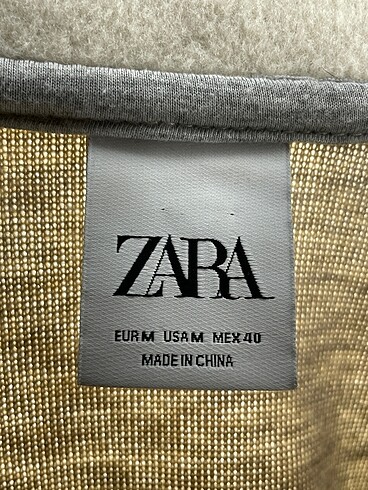 m Beden çeşitli Renk Zara Ceket %70 İndirimli.