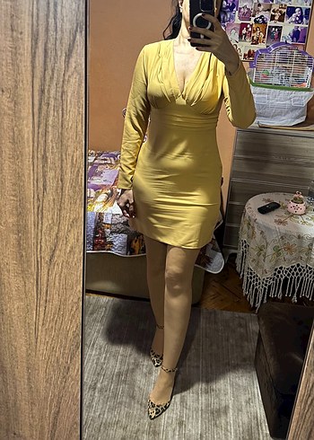 Uzun Kollu Sarı V Yaka Midi Elbise - Görsel 2