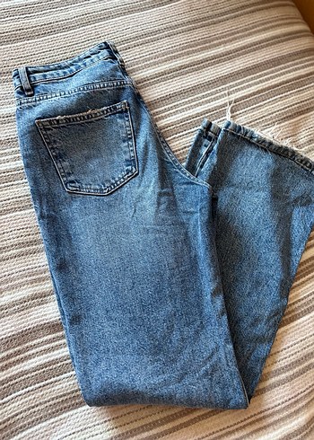 Düz kesim Yüksel bel paça detaylı jean pantolon - Görsel 2