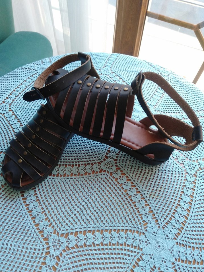 siyah Deri Tokalı Kadın Sandalet - Görsel 3