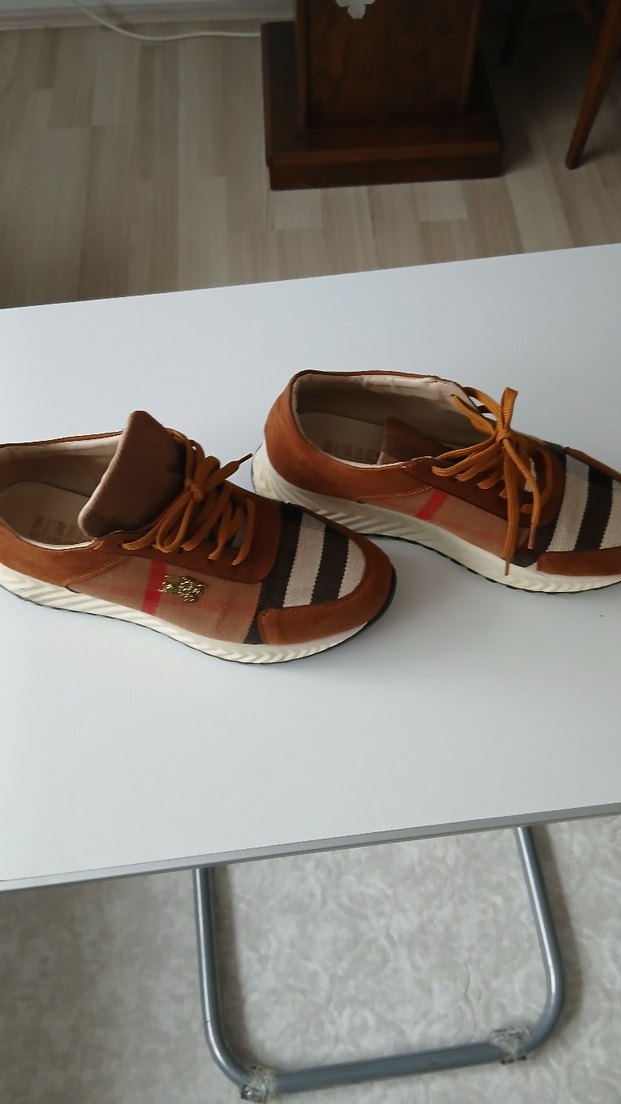 Kahverengi Ekose Desenli Kadın Dolgu Topuklu Spor Ayakkabı - Görsel 2