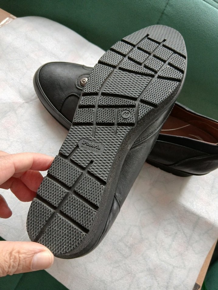 Kadın Siyah Klasik Dolgu Topuklu Ayakkabı - Görsel 4