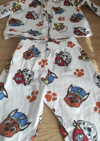 6-9 Ay Beden beyaz Renk Erkek Çocuk Baskılı Beyaz Pijama Takımı paw petrol