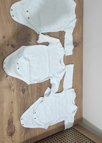 Uzun Kollu Beyaz Bebek Body