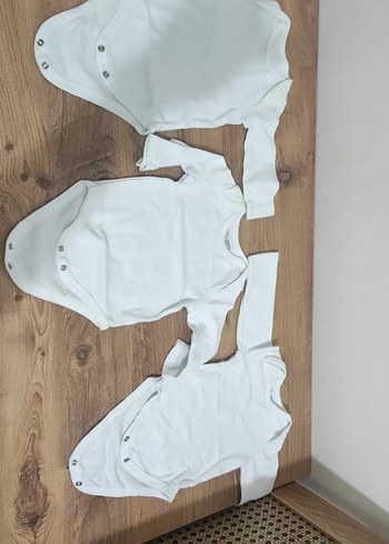 HelloBaby Uzun Kollu Beyaz Bebek Body