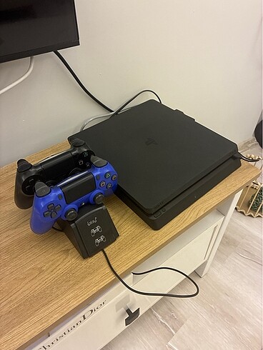Ps4 slim kasa