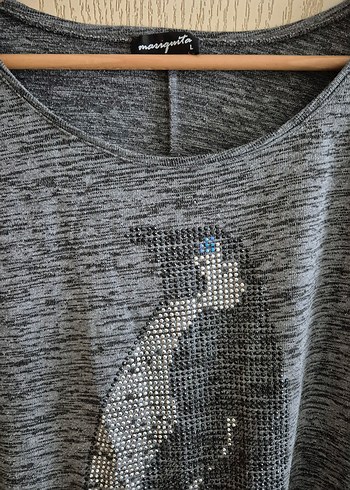 Gri Desenli Triko Tişört - Görsel 3