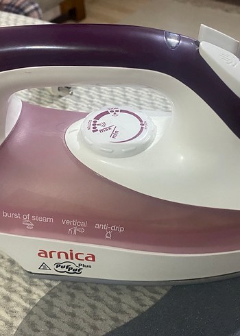 Beyaz Arnica Buharlı Ütü - Görsel 3