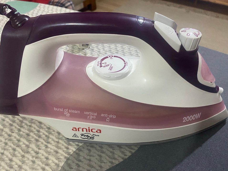 Beyaz Arnica Buharlı Ütü - Görsel 3