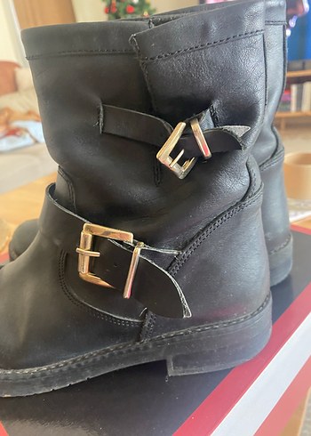 Siyah Deri Tokalı Biker Botlar - Görsel 4