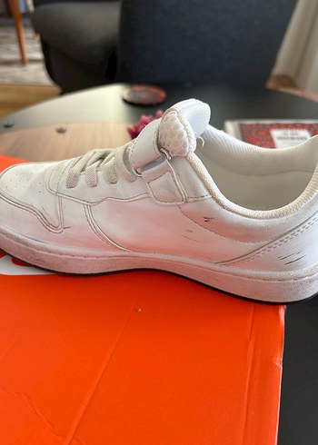 Düz Beyaz Spor Ayakkabı - Görsel 6