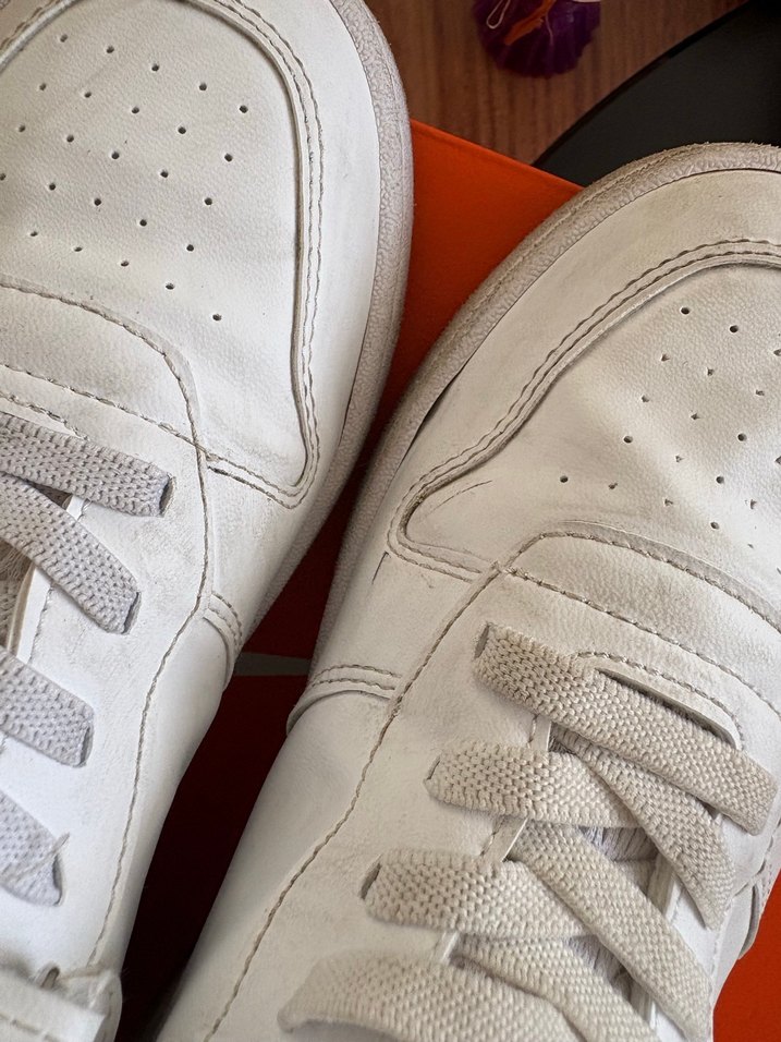 Düz Beyaz Spor Ayakkabı - Görsel 2