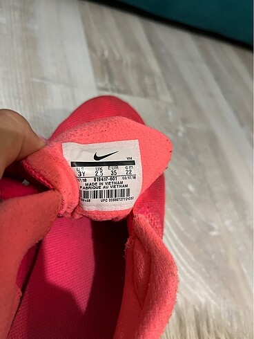 35 Beden Nike spor ayakkabı