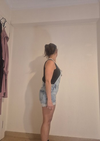 Kadın Mavi Kot Şortlu Salopet Bershka - Görsel 3