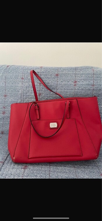 Guess çanta