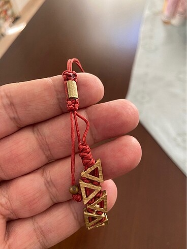 Beden İpli bileklik
