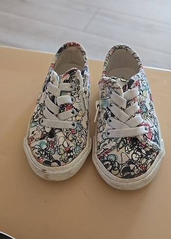 zara 20 numara ayakkabı