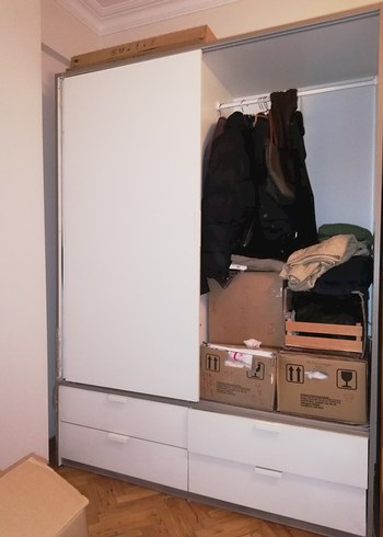 İKEA Sürgülü Dolap - Görsel 2