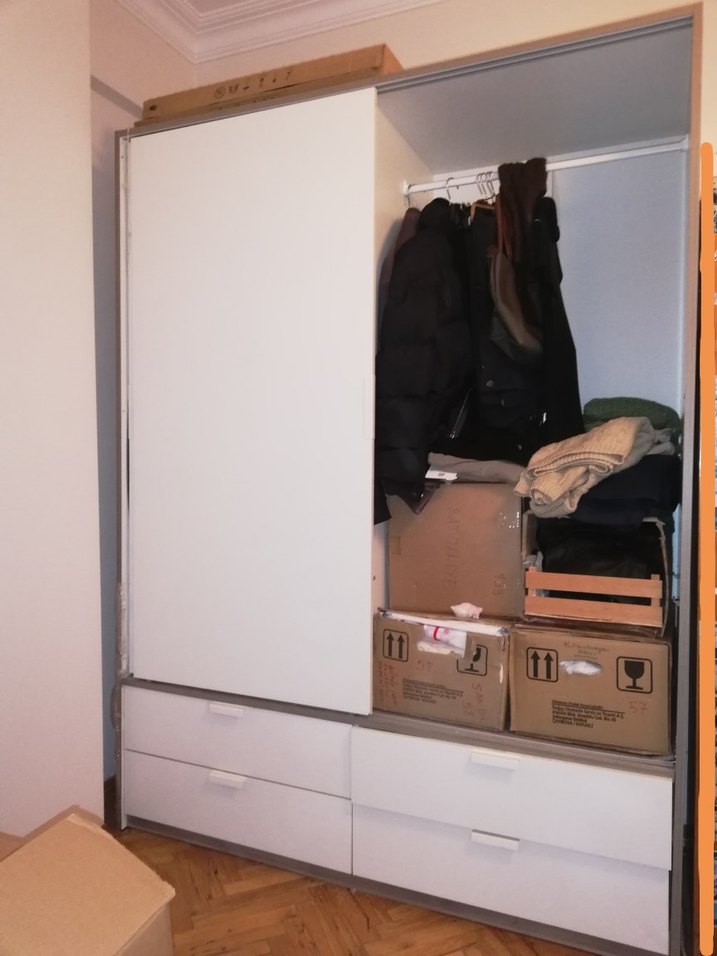 İKEA Sürgülü Dolap - Görsel 2