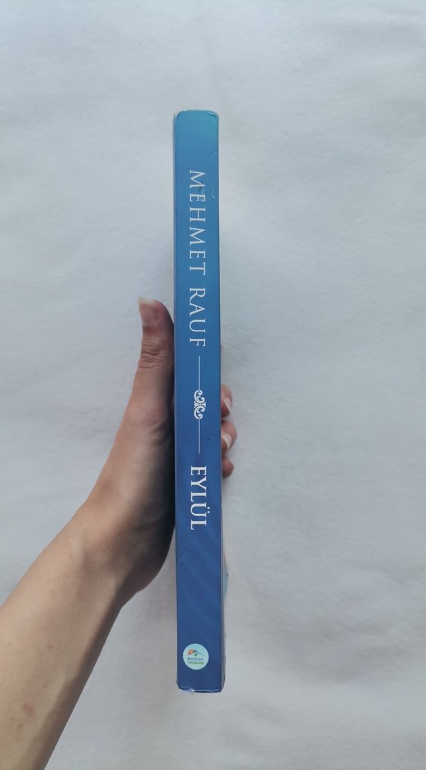 Eylül - Mehmet Rauf Romanı - Görsel 2