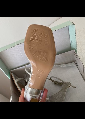 Mango Gümüş Yılan Desenli Stiletto Topuklu Abiye Ayakkabı