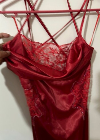 Kırmızı uzun abiye elbise - Görsel 4