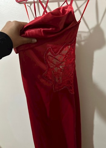 Kırmızı uzun abiye elbise - Görsel 2