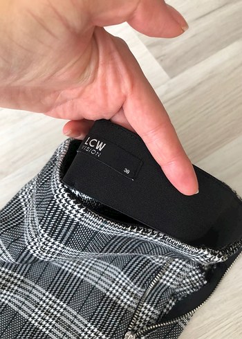 LCW Gri kareli Pantolon - Görsel 3