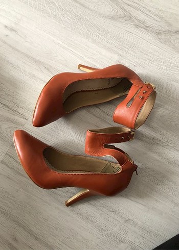 Turuncu Deri ince Topuklu Ayakkabı - Görsel 3