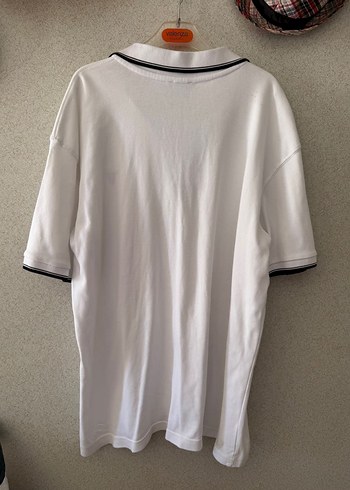 Beyaz Polo yaka Tişört - Görsel 3